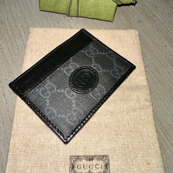 Authentic Gucci card case - Picture 2 of 6